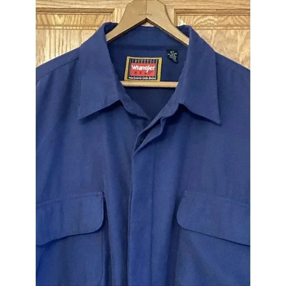 Men's Wrangler Hero Long Sleeve Button Down Shirt Blue W/ Pockets Size 2XL - Picture 2 of 4
